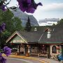 Lake Louise Inn