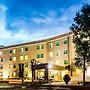 Fiesta Inn Express Perinorte