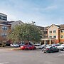 Extended Stay America Suites Savannah Midtown