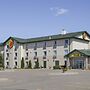 Super 8 by Wyndham Prince Albert