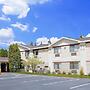 Super 8 by Wyndham Cloquet