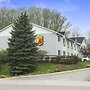 Super 8 by Wyndham Manistee