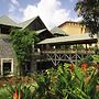 Universal’s Loews Royal Pacific Resort