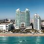 Signia by Hilton Diplomat Beach Resort