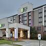 Holiday Inn Express & Suites Irving Conv Ctr - Las Colinas by IHG
