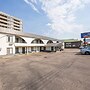 Howard Johnson by Wyndham Downtown Kamloops