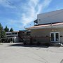 Almo Court Motel