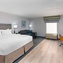 Hampton Inn Hartford/Airport