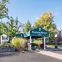The Century House Latham - North Albany, an Ascend Collection Hotel