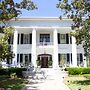 1842 Inn