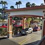 Best Inn & Suites