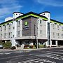 The Atrium Hotel