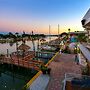 Bayview Plaza Waterfront Resort