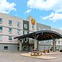 Super 8 by Wyndham Winnipeg East MB