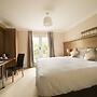 Riverside Hotel