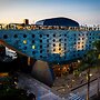 Hotel Unique