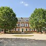 Logis Le Domaine De Valaudran