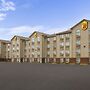 Super 8 by Wyndham Fort Nelson BC