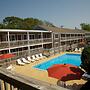 Holiday Hill Inn & Suites