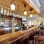 Monte Carlo Inn - Brampton Suites