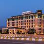 DoubleTree by Hilton Hotel Van