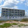Traders Inn Beach Club