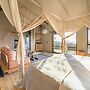 Rhino Ridge Safari Lodge