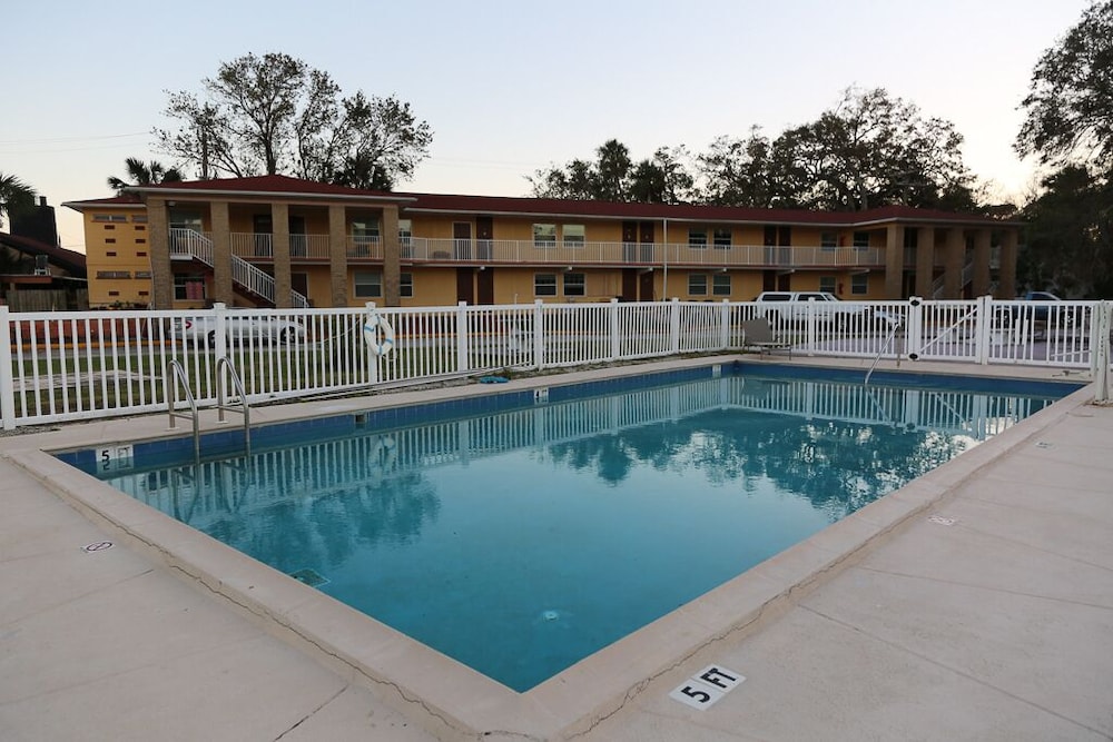 Heritage Inn
