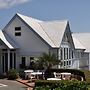 Country Inn The White Marine
