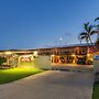 Winter Sun Motel