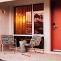 Dolphins Motel