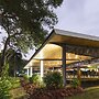 Albatross Bay Resort