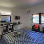 Twin Swans Motel