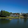 Hibiscus Lakeside Motel