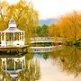 Lakeside Cottage
