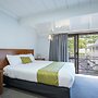Admirals Motor Inn