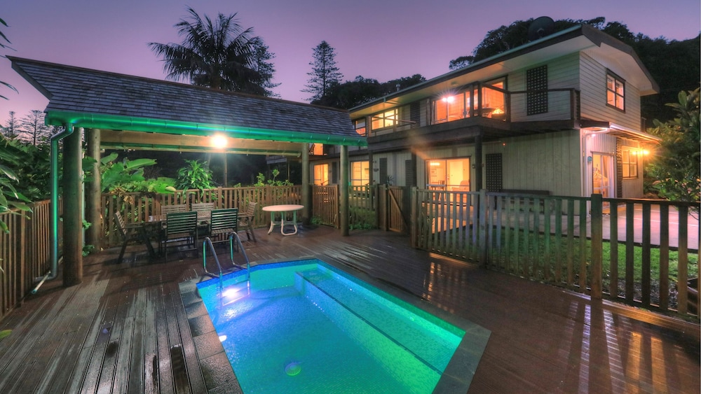 Hideaway Retreat