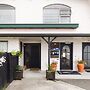 Manfeild Park Motel