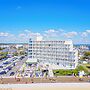 Commander Hotel & Suites
