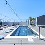 Shade Hotel