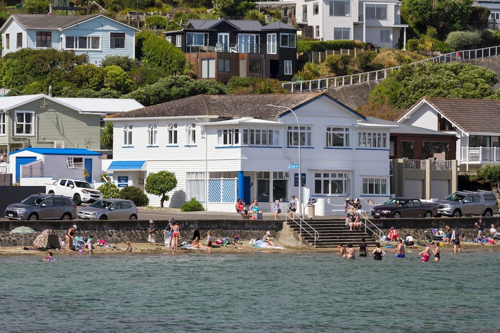 Moana Lodge - Guest House
