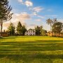 Hosteria Airport Garden