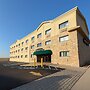 The Floral Park Motor Lodge