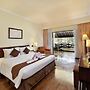 Grand Whiz Hotel Trawas