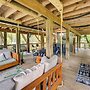 Riverfront Cuero Vacation Home w/ Spacious Deck!