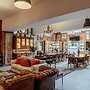 Labor Alliance Residence by LovelyStay