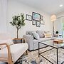Charming Florida Beach Home w King Bed Patio