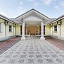 OYO 89660 Raudhah Inn Hotel