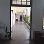 Sea Breeze Hotel Ambalangoda