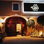 Hotel Leo